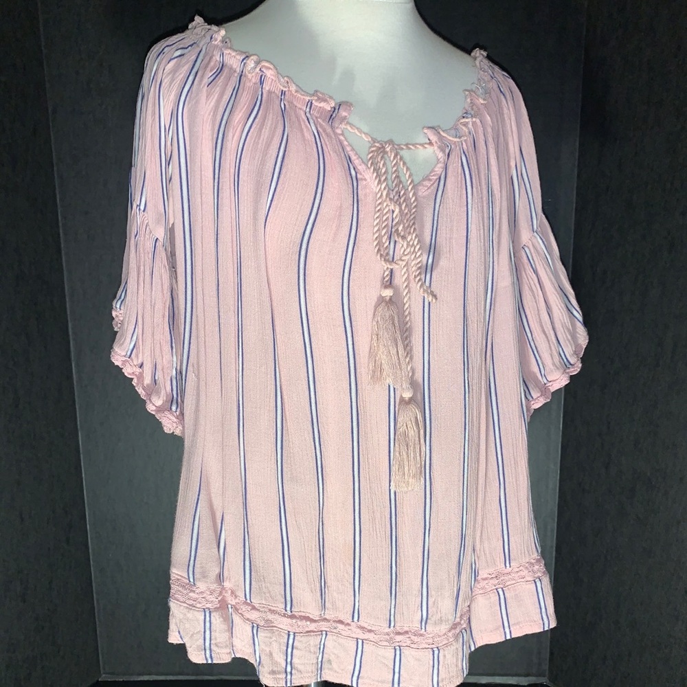 American Eagle Off the Shoulder T